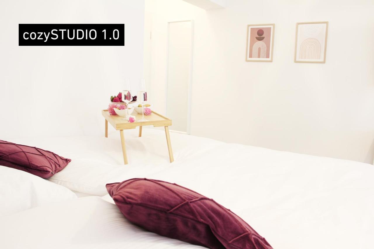 Secret Hideaways Cozystudio Superior Apartments Mit Wifi L 450M Bis Uni L Messe L Flughafen L Zoo Duisburgo Esterno foto